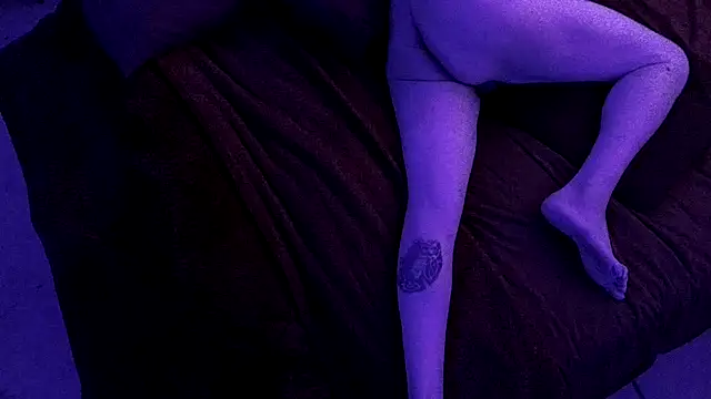 Snapshot of Time2playN303party chatting on 11-18-25, 09:14 Time2playN303party online show from 11-18-25, 09:14