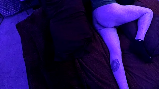 Snapshot of Time2playN303party chatting on 11-23-25, 04:40 Time2playN303party online show from 11-23-25, 04:40