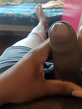 Snapshot of Mallupaiyanaachu chatting on 12-31-24, 07:53 Mallupaiyanaachu online show from 12-31-24, 07:53