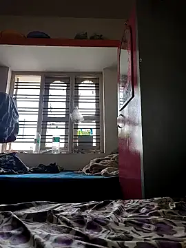 Snapshot of Mallupaiyanaachu chatting on 01-14-25, 03:32 Mallupaiyanaachu online show from 01-14-25, 03:32