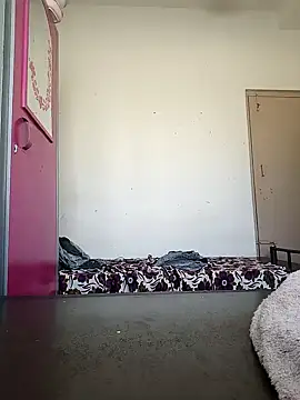 Snapshot of Mallupaiyanaachu chatting on 02-15-25, 06:23 Mallupaiyanaachu online show from 02-15-25, 06:23