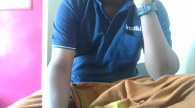 Snapshot of Mallupaiyanaachu chatting on 03-07-25, 09:40 Mallupaiyanaachu online show from 03-07-25, 09:40