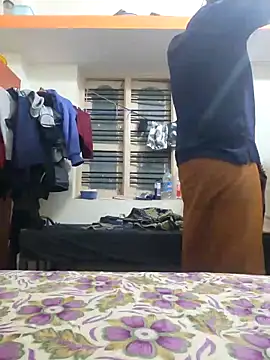 Snapshot of Mallupaiyanaachu chatting on 03-11-25, 04:07 Mallupaiyanaachu online show from 03-11-25, 04:07