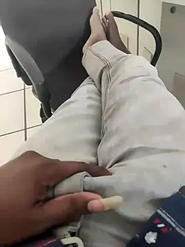 Snapshot of Mallupaiyanaachu chatting on 09-14-25, 11:42 Mallupaiyanaachu online show from 09-14-25, 11:42