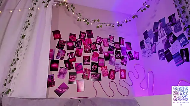 Snapshot of LuckySexyDoll chatting on 02-16-25, 10:10 LuckySexyDoll online show from 02-16-25, 10:10