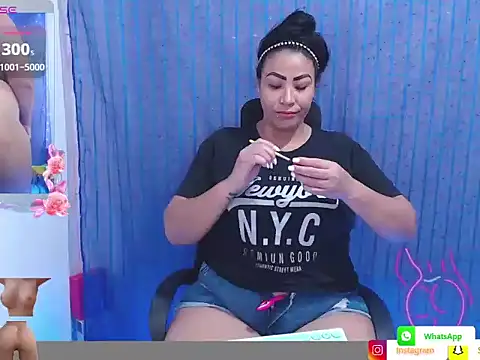 mature beautifull online show from 05-15-26, 02:07