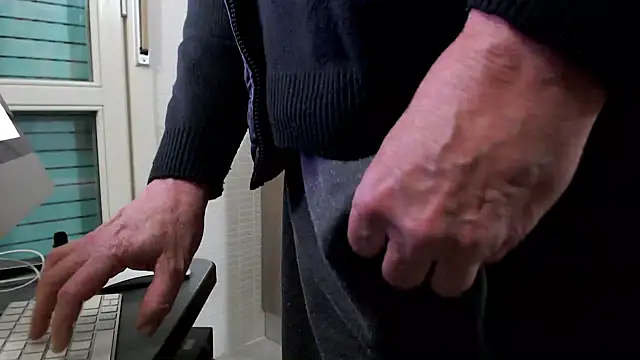 Unicum900 online show from 02-19-25, 05:49