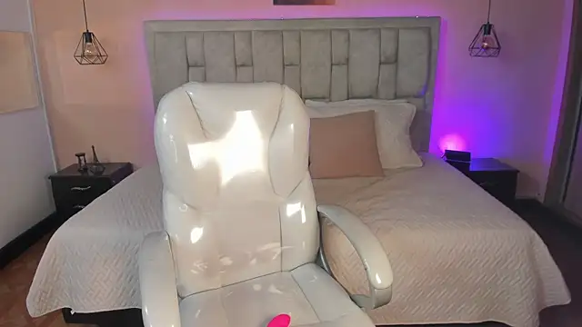 Stefhanyblow online show from 09-13-25, 10:53