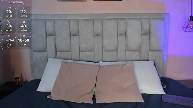 Stefhanyblow online show from 04-08-26, 06:19