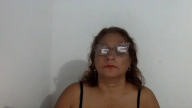 Snapshot of charrysexy1 chatting on 10-20-25, 11:21 charrysexy1 online show from 10-20-25, 11:21