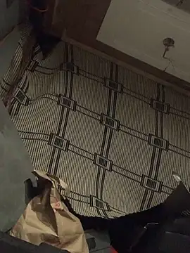 Snapshot of Likewise chatting on 10-09-25, 12:03 Likewise online show from 10-09-25, 12:03