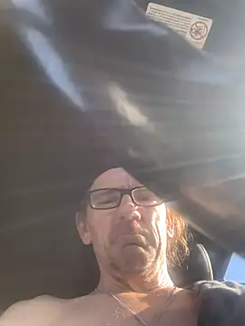 Snapshot of Likewise chatting on 11-09-25, 01:26 Likewise online show from 11-09-25, 01:26