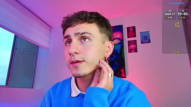 Snapshot of dimitri-bilak chatting on 11-22-25, 10:42 dimitri-bilak online show from 11-22-25, 10:42