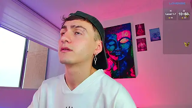 Snapshot of dimitri-bilak chatting on 11-23-25, 10:20 dimitri-bilak online show from 11-23-25, 10:20