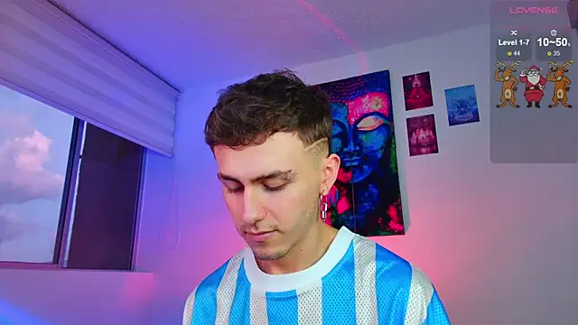 Snapshot of dimitri-bilak chatting on 12-14-25, 10:58 dimitri-bilak online show from 12-14-25, 10:58