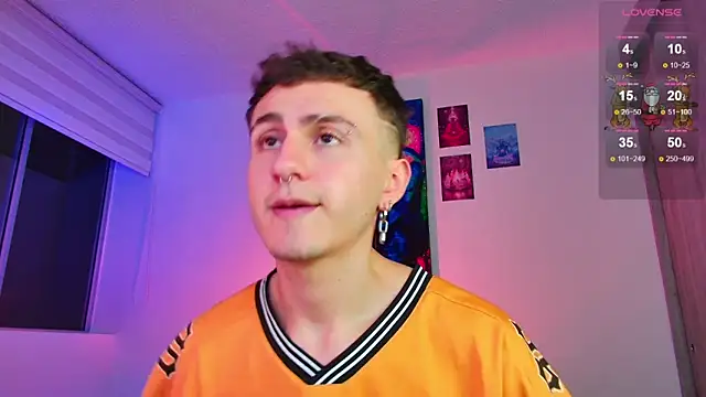 Snapshot of dimitri-bilak chatting on 12-16-25, 11:21 dimitri-bilak online show from 12-16-25, 11:21