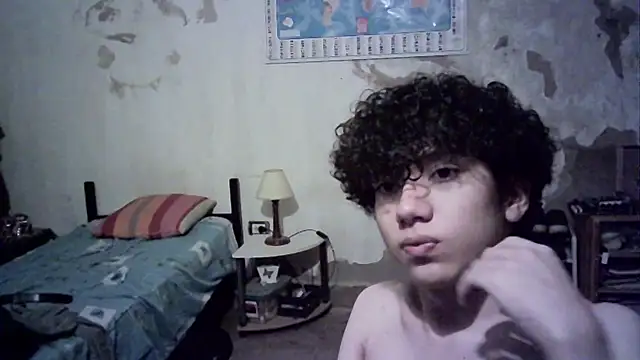 Snapshot of Emv2 chatting on 03-07-25, 05:08 Emv2 online show from 03-07-25, 05:08