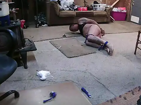 Snapshot of hardcok4u2abuse40 chatting on 10-05-25, 06:12 hardcok4u2abuse40 online show from 10-05-25, 06:12