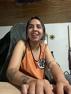 Snapshot of Miss_Nicole chatting on 03-01-25, 03:43 Miss Nicole online show from 03-01-25, 03:43