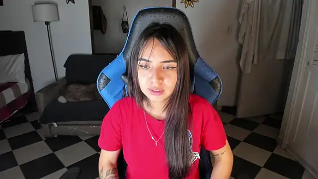 Snapshot of Miss_Nicole chatting on 03-14-25, 04:43 Miss Nicole online show from 03-14-25, 04:43