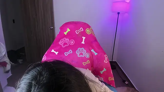 Snapshot of Miss_Nicole chatting on 11-30-25, 07:07 Miss Nicole online show from 11-30-25, 07:07