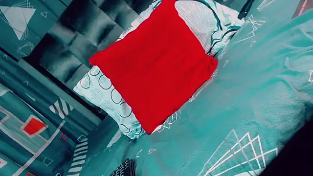 CharlotteBigCock online show from 04-22-26, 02:18