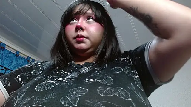 Snapshot of litlle_cat chatting on 06-02-26, 06:37 litlle cat online show from 06-02-26, 06:37