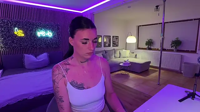 LizaRoxx online show from 04-29-26, 08:37