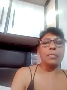 MsAttitude online show from 03-21-25, 03:24