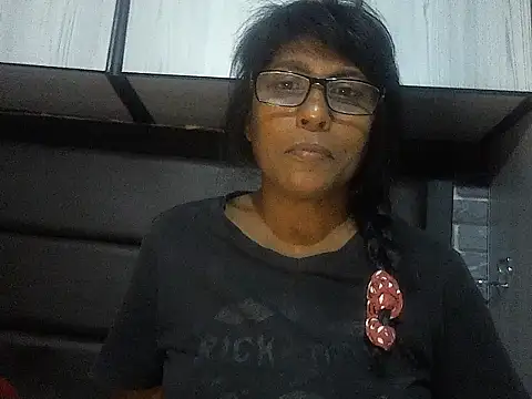 MsAttitude online show from 11-14-25, 05:22