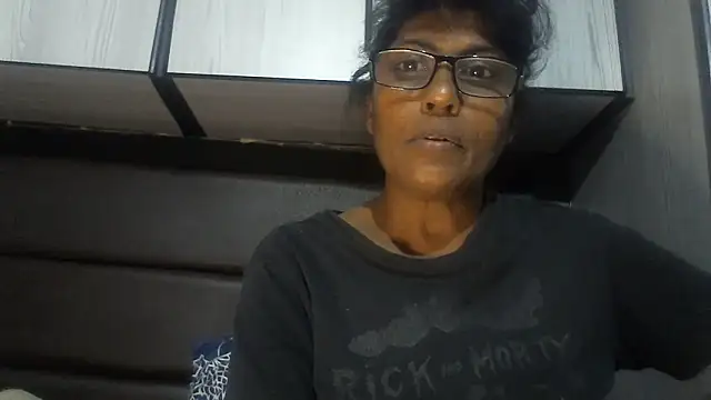 MsAttitude online show from 12-21-25, 05:31