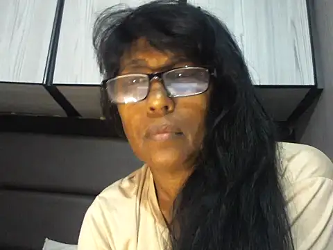 MsAttitude online show from 02-12-26, 06:52