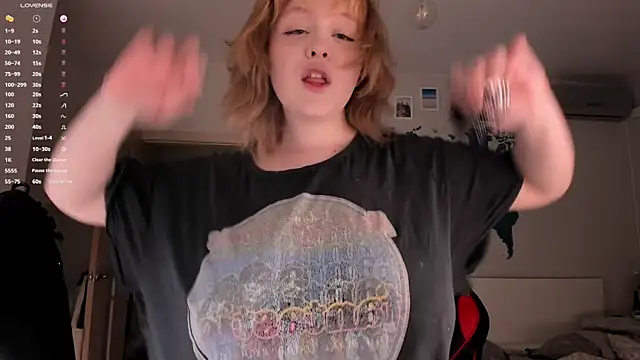 Snapshot of LisaLaas chatting on 12-03-24, 07:22 LisaLaas online show from 12-03-24, 07:22