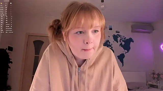 Snapshot of LisaLaas chatting on 12-28-24, 03:26 LisaLaas online show from 12-28-24, 03:26