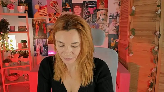 Snapshot of MistyBarnes chatting on 12-27-24, 09:50 MistyBarnes online show from 12-27-24, 09:50