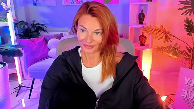 Snapshot of MistyBarnes chatting on 10-15-25, 03:01 MistyBarnes online show from 10-15-25, 03:01