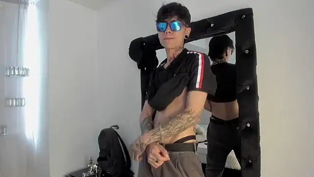 AcidMilo online show from 12-18-24, 04:06