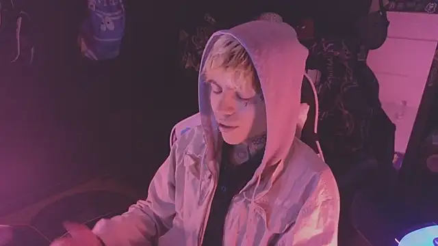 AcidMilo online show from 07-29-26, 04:38