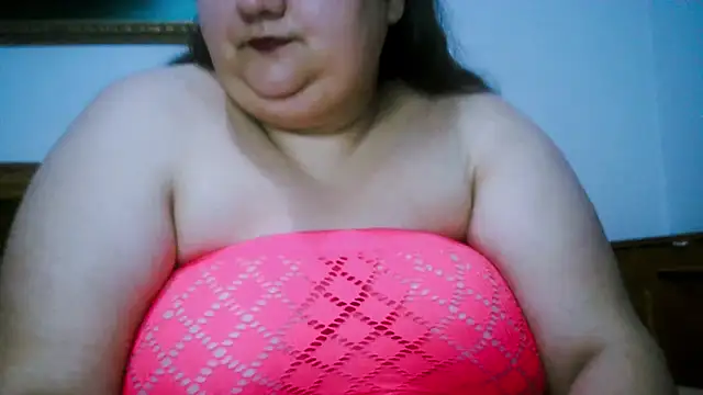 Snapshot of nicholle chatting on 01-06-26, 02:37 nicholle online show from 01-06-26, 02:37