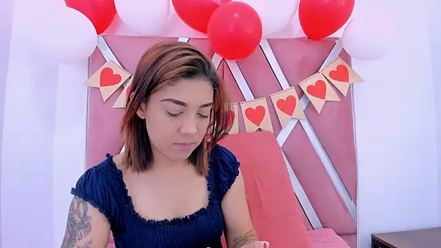 Snapshot of SEJMET_LOVE_ chatting on 02-18-26, 09:11 SEJMET LOVE online show from 02-18-26, 09:11