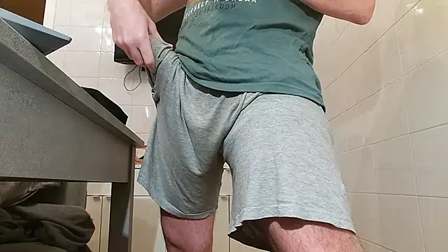 Snapshot of asa92921 chatting on 12-19-24, 05:18 asa92921 online show from 12-19-24, 05:18