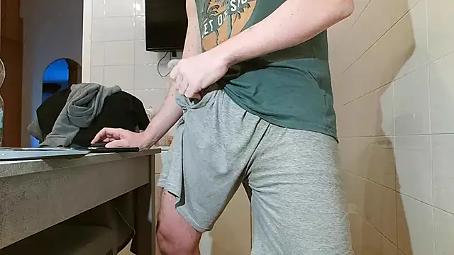 Snapshot of asa92921 chatting on 12-22-24, 10:49 asa92921 online show from 12-22-24, 10:49