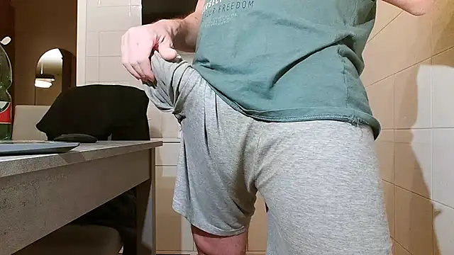 Snapshot of asa92921 chatting on 01-02-25, 05:18 asa92921 online show from 01-02-25, 05:18