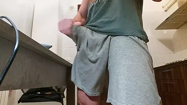 Snapshot of asa92921 chatting on 12-15-25, 04:33 asa92921 online show from 12-15-25, 04:33