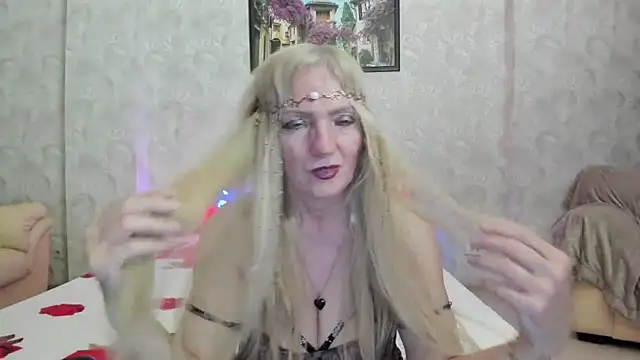 Snapshot of TrueFoxyyy chatting on 05-14-26, 07:09 TrueFoxyyy online show from 05-14-26, 07:09
