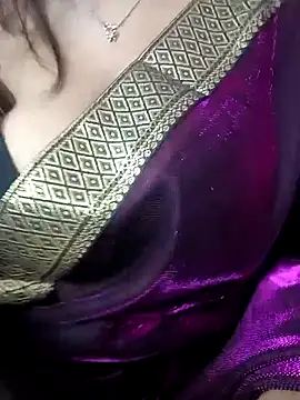 Nia  09 online show from 09-15-25, 08:09