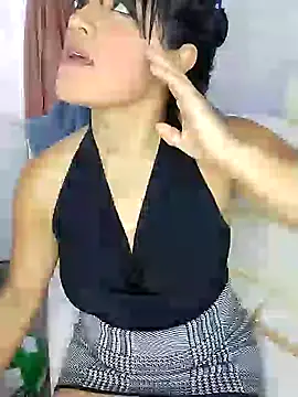 zhayra rose online show from 01-12-25, 10:33