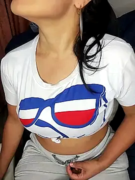 zhayra rose online show from 03-06-25, 05:24