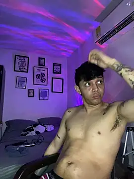 tonysexyboy online show from 01-08-25, 03:29