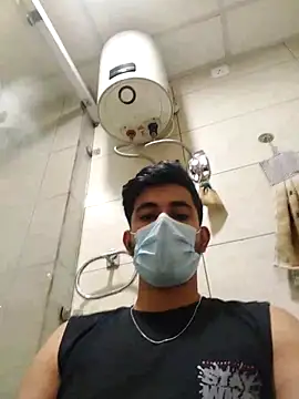 Snapshot of bigdickfuckuu chatting on 10-04-25, 03:54 bigdickfuckuu online show from 10-04-25, 03:54